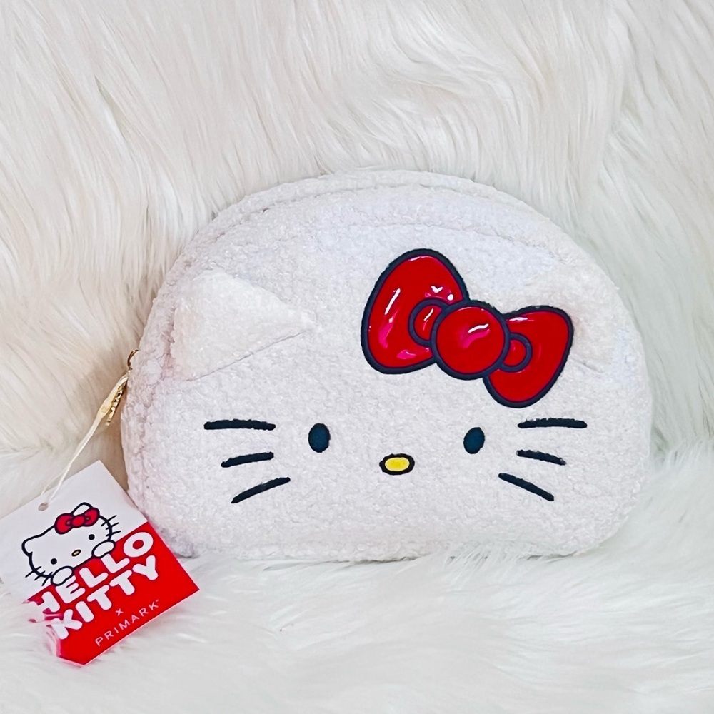 Hello Kitty Makeup Bag